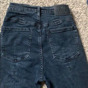 Levi’s High waisted skinny jeans with stitching